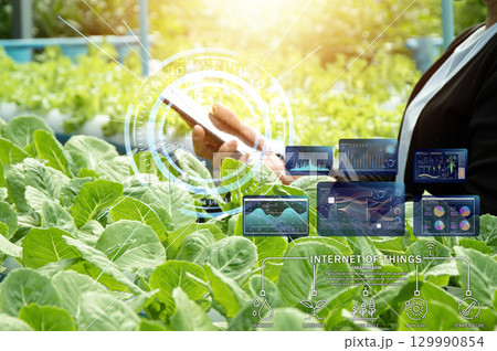 The concept of using AI and smart agriculture to increase productivity and quality of agricultural technology The concept of using AI and smart agriculture to increase productivity and quality of agricultural technology 129990854