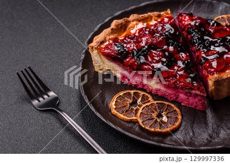Pie, cheesecake with mascarpone, raspberries and blackberries. Cheesecake with cheese Pie, cheesecake with mascarpone, raspberries and blackberries. Cheesecake with cheese 129997336