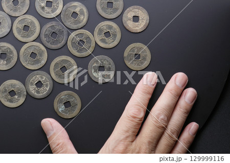 古銭の寛永通宝　江戸時代の貨幣通貨 129999116