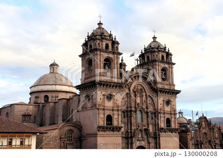 クスコの大聖堂　世界遺産　ペルー　南米 130000208