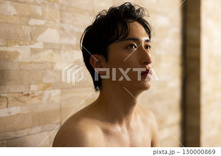 サウナの男性 130000869