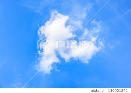 青空と白い雲 130001242