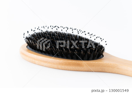 豚毛のヘアブラシのクローズアップ 豚毛のヘアブラシのクローズアップ 130001549