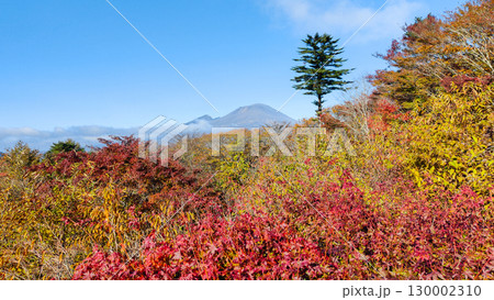 旧碓氷峠見晴台(秋):浅間山を望む 旧碓氷峠見晴台(秋):浅間山を望む 130002310