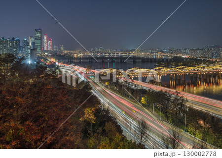Seoul South Korea night city skyline at Hangang Bridge Nodeulseom Island and Han River view from Yongbongjeong Park in autumn Seoul South Korea night city skyline at Hangang Bridge Nodeulseom Island and Han River view from Yongbongjeong Park in autumn 130002778