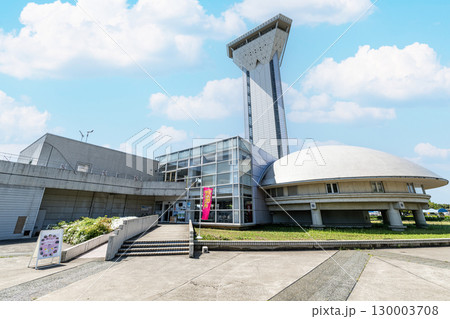 茨城県行方市　快晴の霞ヶ浦ふれあいランド 130003708