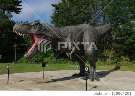 福井県立恐竜博物館屋外のティラノサウルス 福井県立恐竜博物館屋外のティラノサウルス 130004201