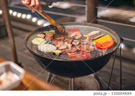 バーベキュー　キャンプ　焼肉 130004684