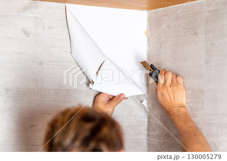 壁紙　クロス張り　内装工事　クロス剥がし　リフォーム　リノベーション　張り替え 130005279