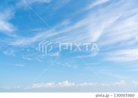 夏の青空と白い雲（令和7年8月） 130005980