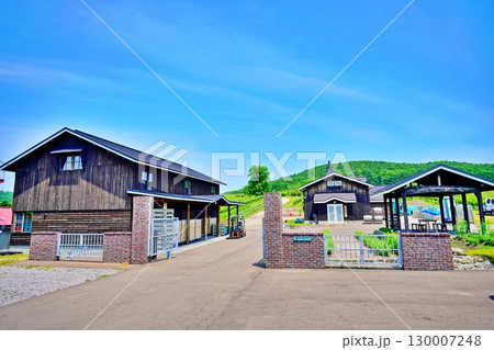 平川ワイナリーの景観 (北海道余市町) 平川ワイナリーの景観 (北海道余市町) 130007248