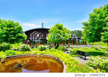 オチカビ ワイナリーの風景 (北海道余市町) オチカビ ワイナリーの風景 (北海道余市町) 130007251