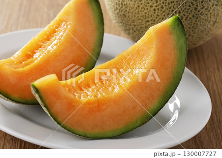 新鮮で美味しいメロン 130007727