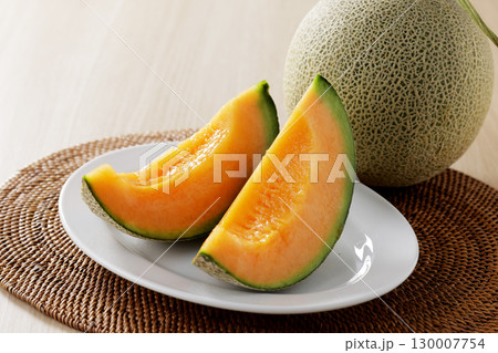 新鮮で美味しいメロン 130007754