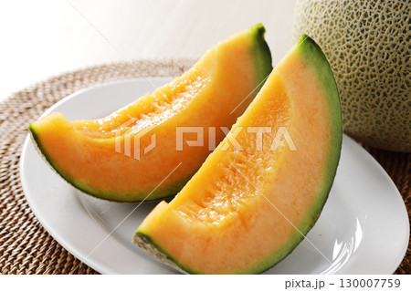 新鮮で美味しいメロン 130007759