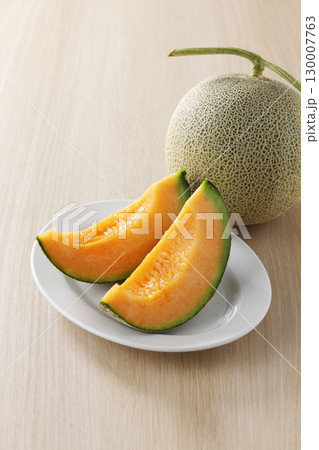 新鮮で美味しいメロン 130007763