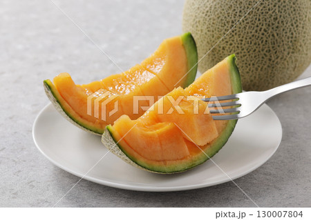 新鮮で美味しいメロン 130007804