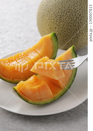 新鮮で美味しいメロン 130007813
