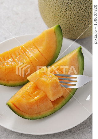 新鮮で美味しいメロン 130007820