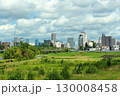 豊平川から望む札幌の中心市街地 130008458