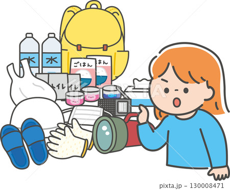 非常持ち出し袋を確認する女性 130008471