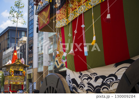 京都　祇園祭　後祭　大船鉾の山鉾巡行 130009284