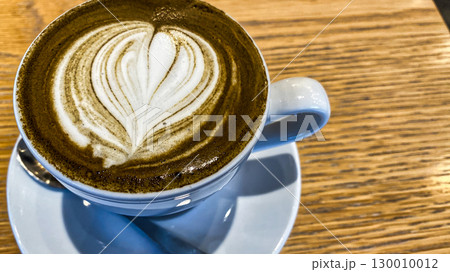 クリームたっぷりのほうじ茶ラテ 130010012