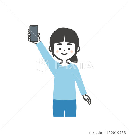 スマホを持つ笑顔の女の子イラスト 130010928
