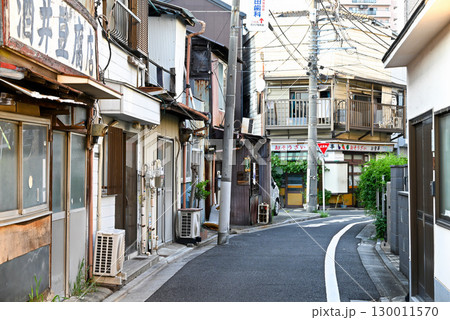 東京下町の風景【荒川区町屋】 130011570