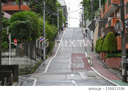 東京の急な坂道・のぞき坂【東京都豊島区】 130011586