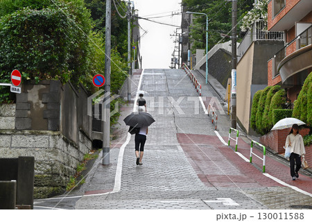 東京の急な坂道・のぞき坂【東京都豊島区】 130011588
