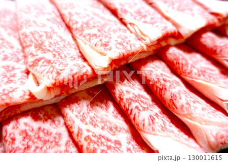 すき焼き用の牛肉薄切りスライス すき焼き用の牛肉薄切りスライス 130011615