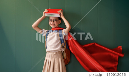 A superhero student 130012036