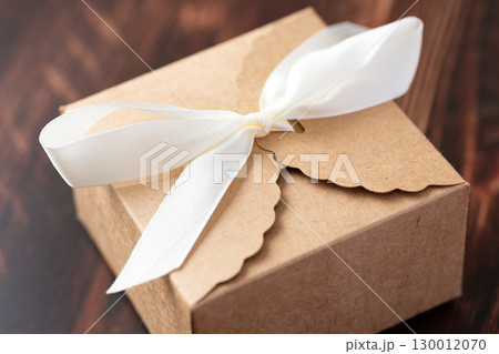 プレゼント プレゼント 130012070