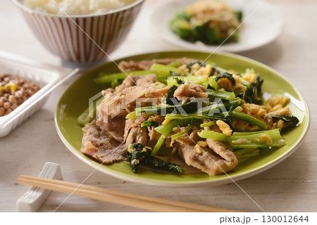 豚肉と小松菜の中華風卵炒め 130012644