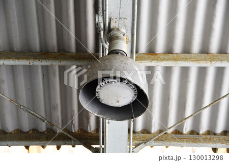 レトロな電灯_02 130013298