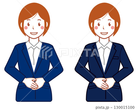 ネイビースーツ、ショートヘアの手を前で重ねる若い女性 130015100