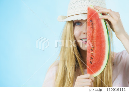 woman holding watermelon fruit woman holding watermelon fruit 130016111