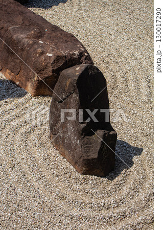 【京都風景】東福寺本坊庭園　質実剛健の風格漂う南庭 130017290