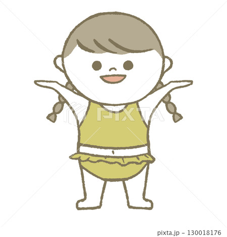 水着の子供　笑顔　黄色 130018176