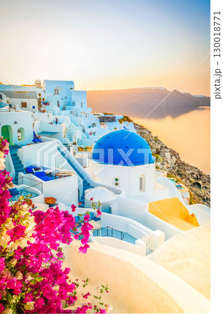 Oia, traditional greek village 130018771