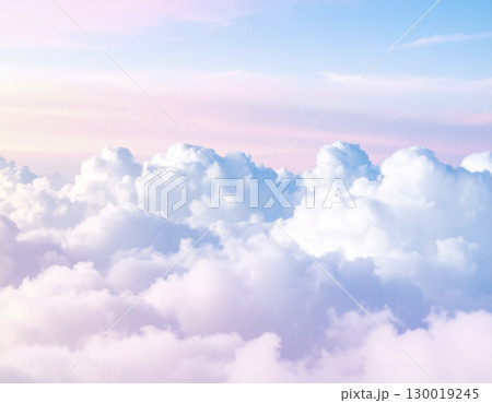 夢の雲 背景 積雲 質感 パステル ピンク ブルー グラデーション 柔らかい 130019245