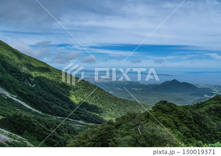 【日本百名山】大山ユートピアコースから見た弓ヶ浜1　鳥取県西伯郡大山町 130019371