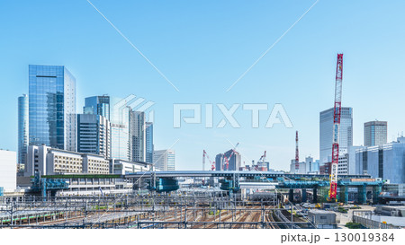 高輪ゲートウェイ駅から見る品川駅方面の都市風景【東京都・港区】 130019384