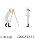 測量作業をしている2人 130023224