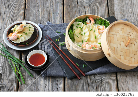 dim sum, chinese dumplings with shrimp filling 130023765