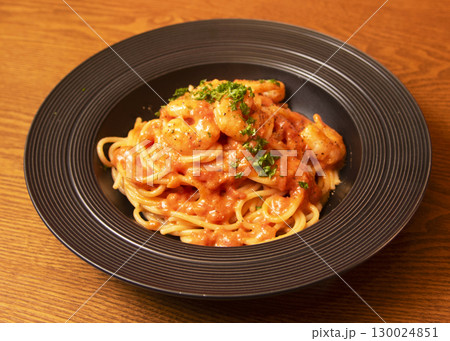 エビのトマトクリームソースパスタ エビのトマトクリームソースパスタ 130024851