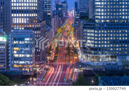 《大阪府》御堂筋の夜景・大阪都市風景 《大阪府》御堂筋の夜景・大阪都市風景 130027740