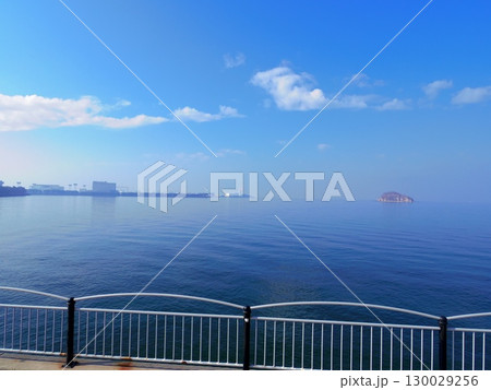 宇多津臨海公園より望む瀬戸内海(香川県綾歌郡宇多津町) 130029256