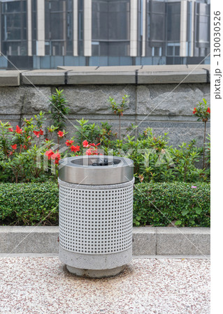 Litter Bin Hong Kong 130030526